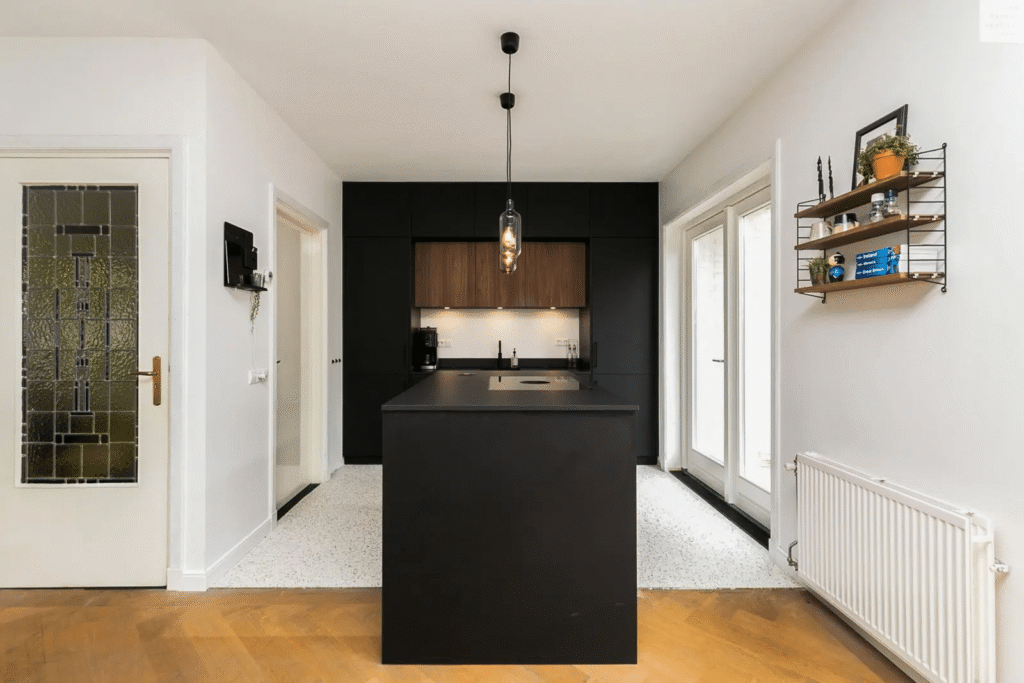 01_2020_terBeek_Zwart_Eiland_L_HR_C-1600×1067-1
