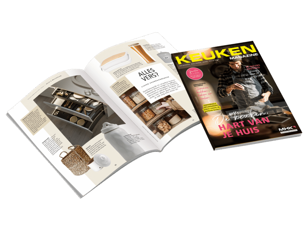 A4-Magazine-Mockup-transparant